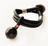Elegant leather bracelet