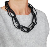 Contemporary black short necklace