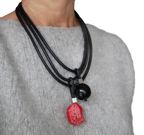 Contemporary necklace with two chunky pendants